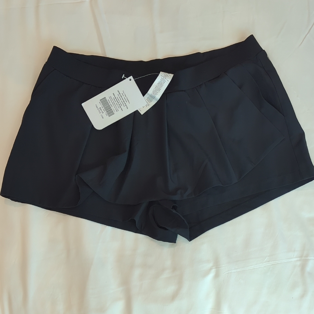 FABLETICS Black Athletic Shorts with Minimalist Design